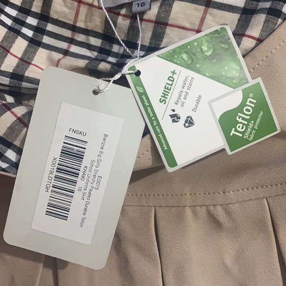 Pleated Skirt - Picture 4 of 6